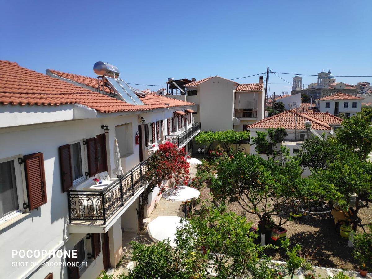 Katerina Apartments Kokkari Exterior photo