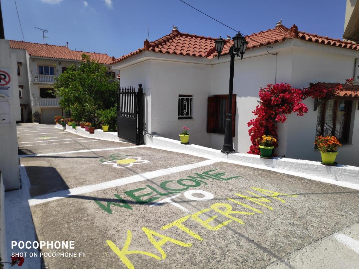 Katerina Apartments Kokkari Exterior photo